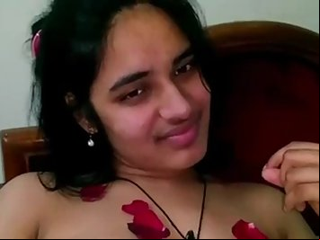 Hot Simmi Bhabhi Suhaag Raat